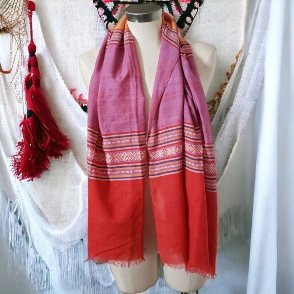 Multicolor Silk Vietnamese Hand Woven Artisan Cloth - Picture 2 of 7